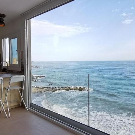 La Perla Cruise Apartment On Private Beach, Modern With Aircon & Wifi Benalmadena Exterior photo