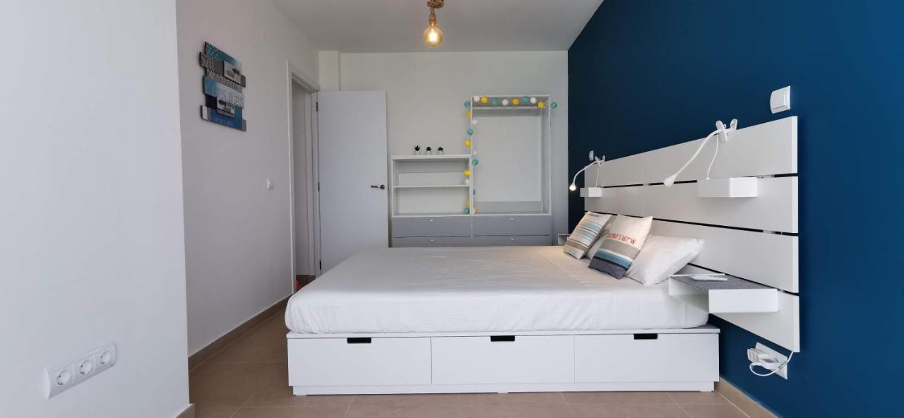 La Perla Cruise Apartment On Private Beach, Modern With Aircon & Wifi Benalmadena Exterior photo